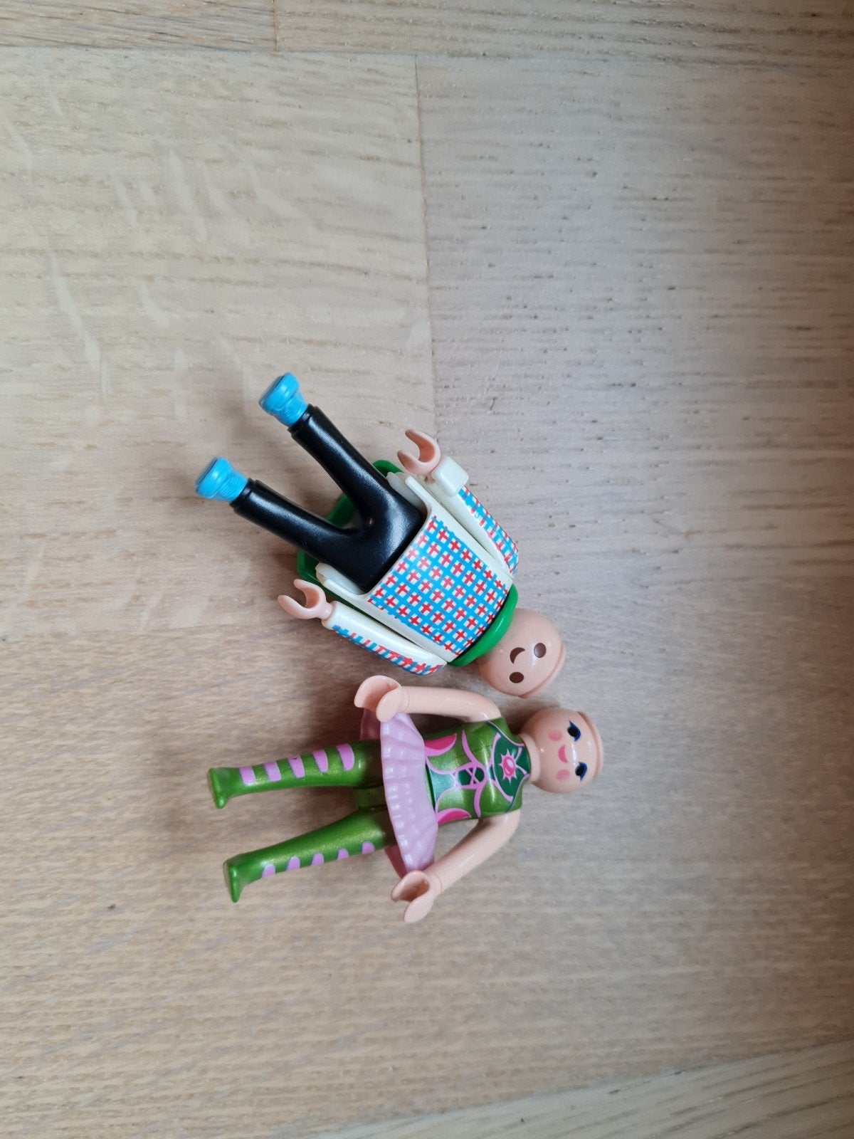 Playmobil poppetjes oa judoka  (2 haarlozen gratis erbij), Ophalen of Verzenden, Gebruikt, Overige typen