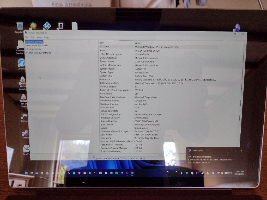 Foto 9 van Microsoft Surface Pro 5+QWERTZ (German) Keyboard