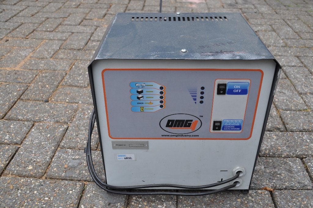 DMG accu Lader  24v / 30a  Heftruck / boot / camper, Ophalen, Nieuw