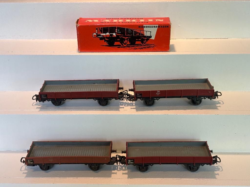 4 Märklin 4503 lage bakwagons, Wisselstroom, Gebruikt, Wagon, Ophalen of Verzenden