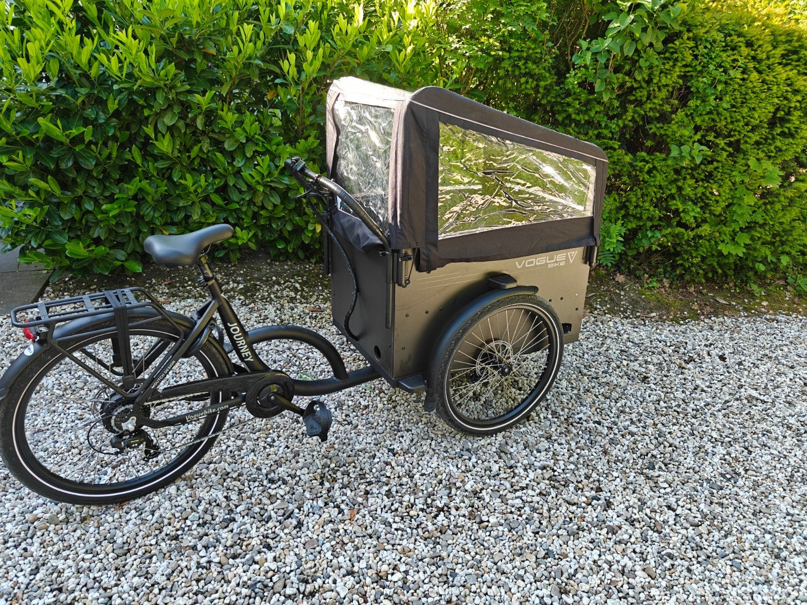 Vogue Bakfiets inclusief hoes ZGAN maar 80km mee gefietst., Ophalen of Verzenden, Zo goed als nieuw, 4 kinderen of meer, Huif