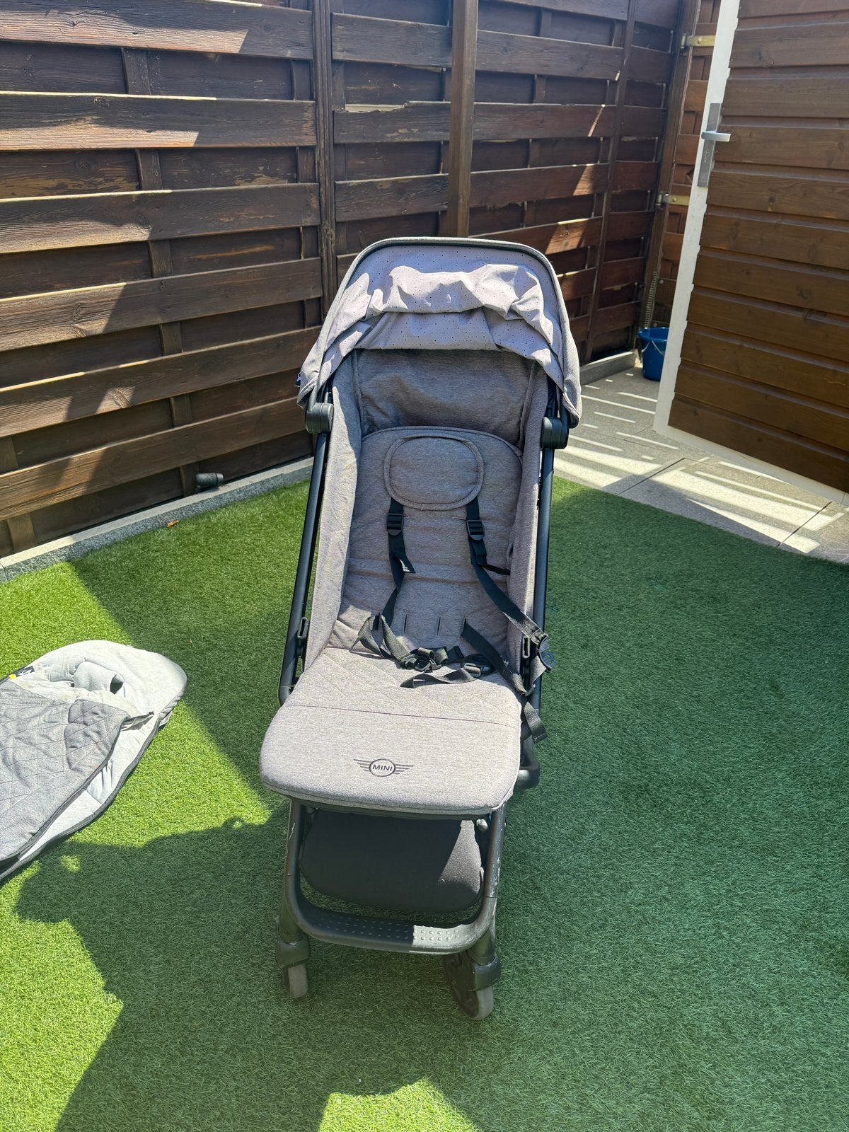 Mini by Easywalker Buggy met voetenzak - Zgan, Overige merken, Ophalen of Verzenden, Zo goed als nieuw, Combiwagen