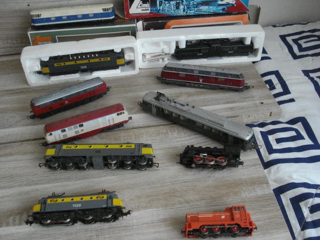 DIVERSEN   LOCOMOTIEVEN  11 STUKS, Overige merken, Locomotief, Gelijkstroom of Wisselstroom, Ophalen of Verzenden