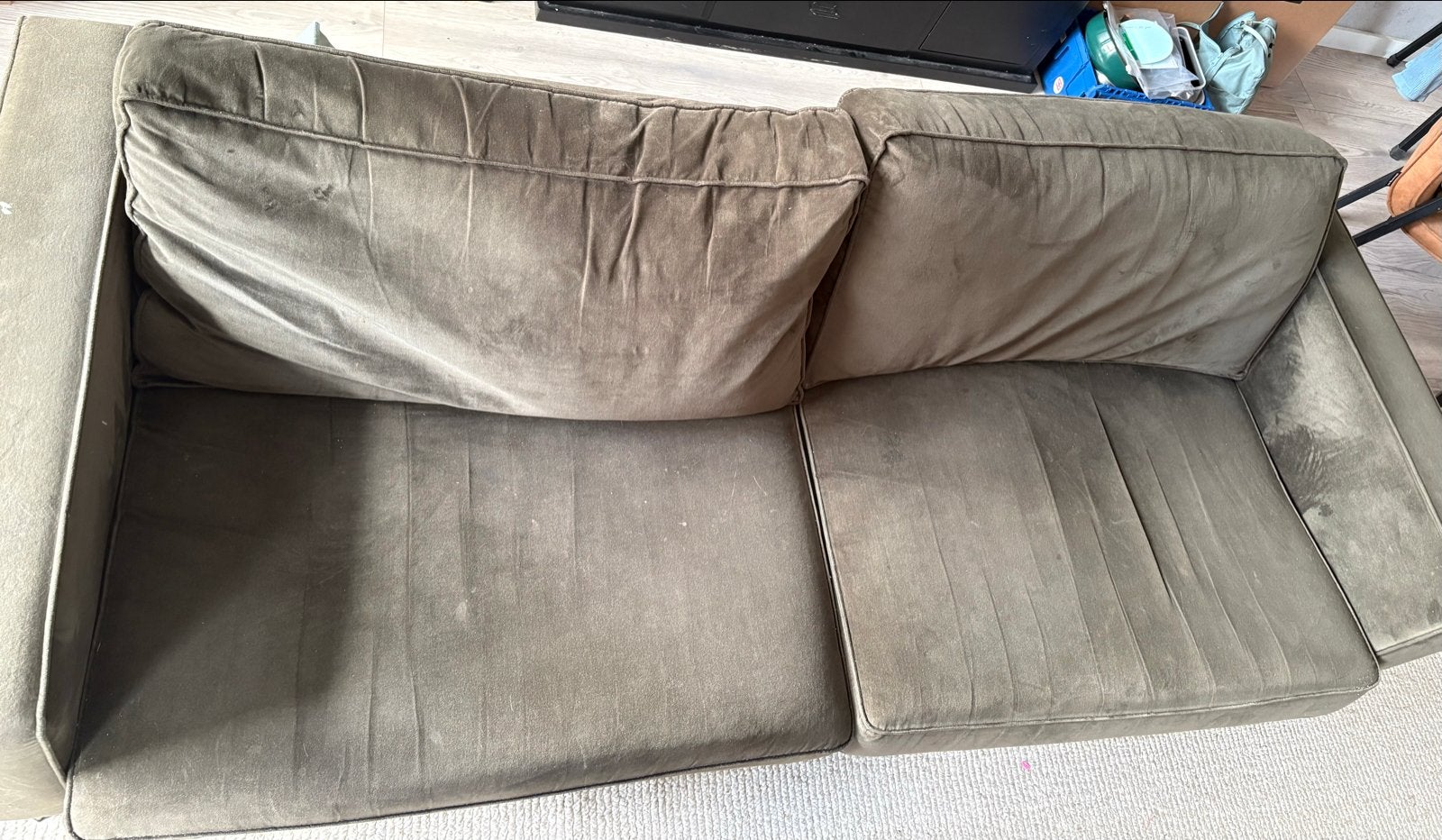 Gratis af te halen: WOOOD Robin 3-zits bank, groen fluweel, Ophalen, Gebruikt, Minder dan 75 cm, 150 tot 200 cm