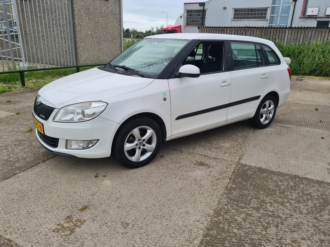 Skoda Fabia 1.2 TDI 55KW Greenline Combi 2012 Wit, Voorwielaandrijving, Stof, Zwart, 1199 cc