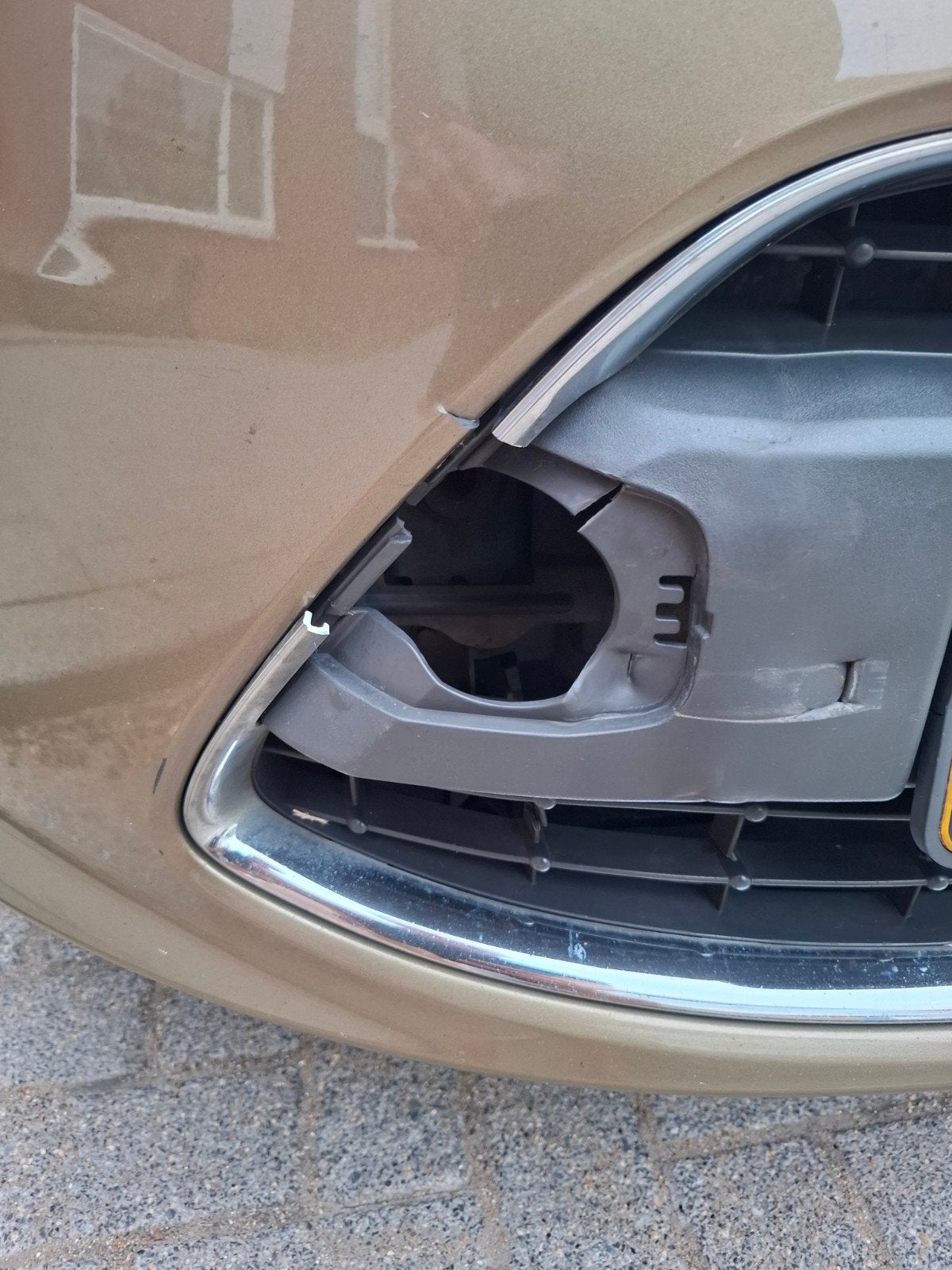 Gezocht Ford fiesta sleep oog kapje / bumper kapje, Auto-onderdelen, Ophalen, Voor, Ford, Bumper