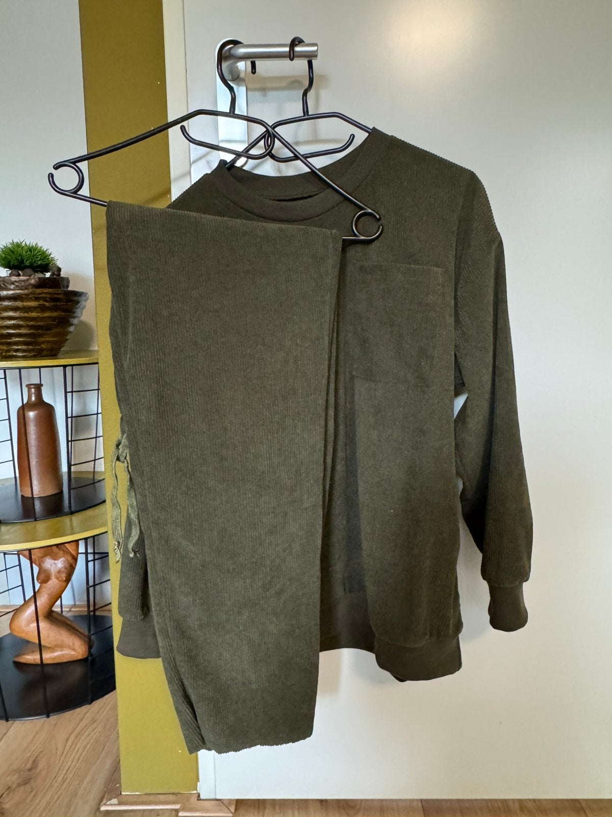 Dames huispak (trui-broek)maat L, Ophalen of Verzenden, Zo goed als nieuw, Groen