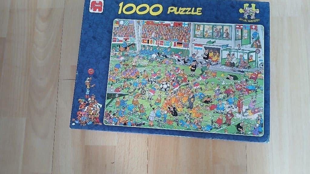 VOETBAL KAMPPIOENSCHAP JAN VAN HAASTEREN 1000 stukjes, Ophalen of Verzenden, 500 t/m 1500 stukjes, Zo goed als nieuw, Legpuzzel