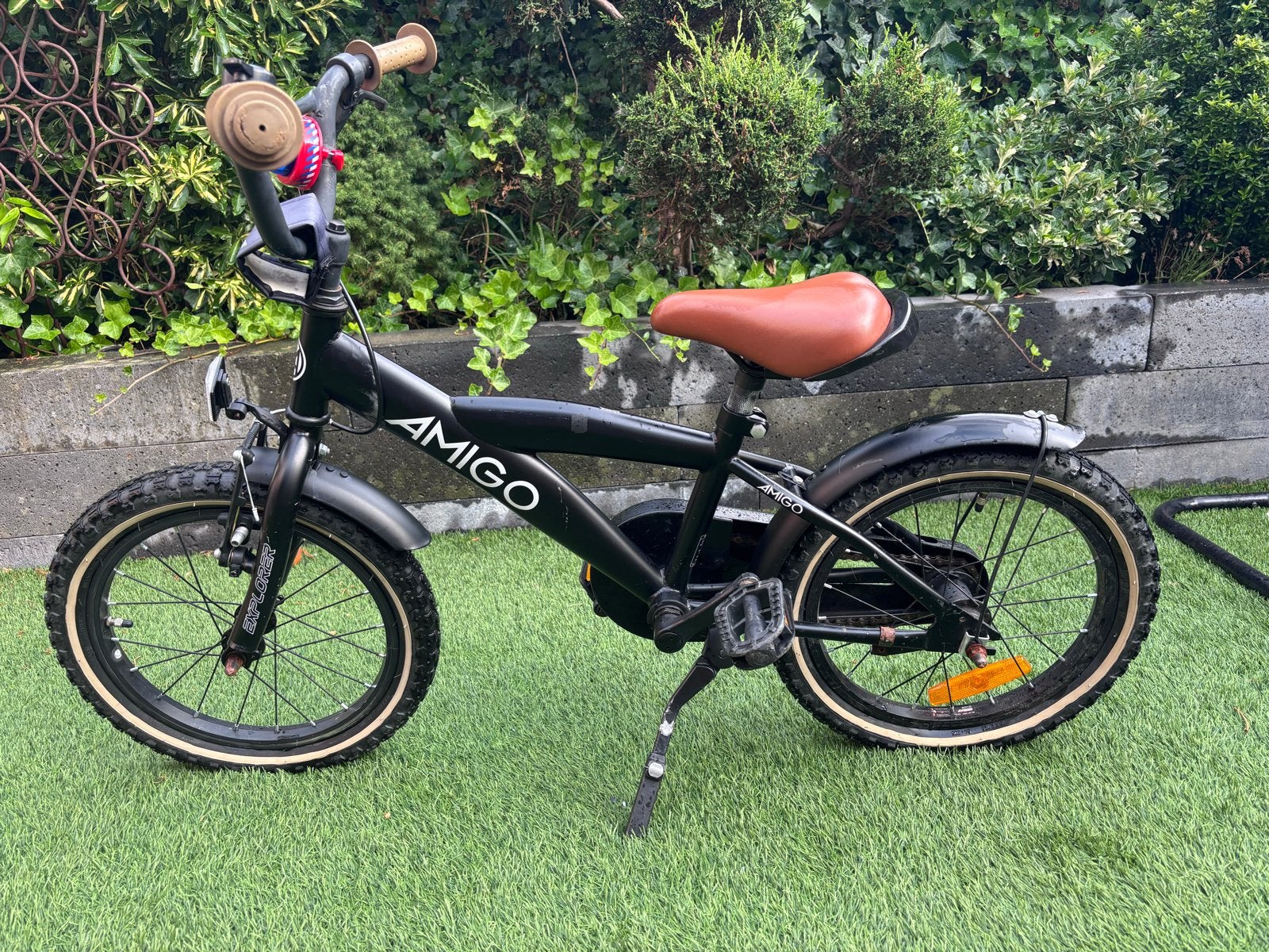 AMIGO Explorer 16 Inch Jongensfiets met Terugtraprem Zwart/W, Terugtraprem, Gebruikt, Minder dan 49 cm, Ophalen