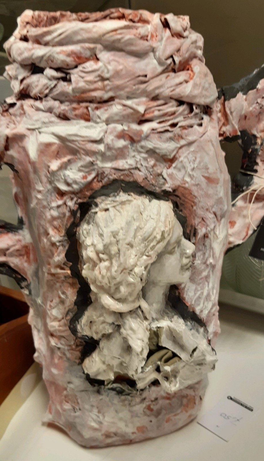 Maurizio Cianfano ,Handgemaakt papier-maché kunstobject.l, Ophalen of Verzenden