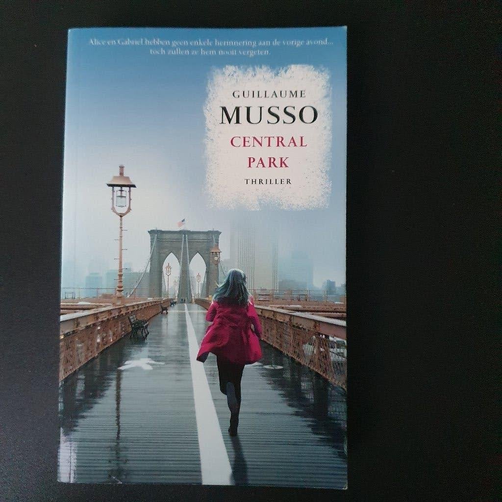 Leesboek 'Central Park' - Guillaume Musso, Gelezen, Ophalen of Verzenden, Nederland, Guillaume Musso