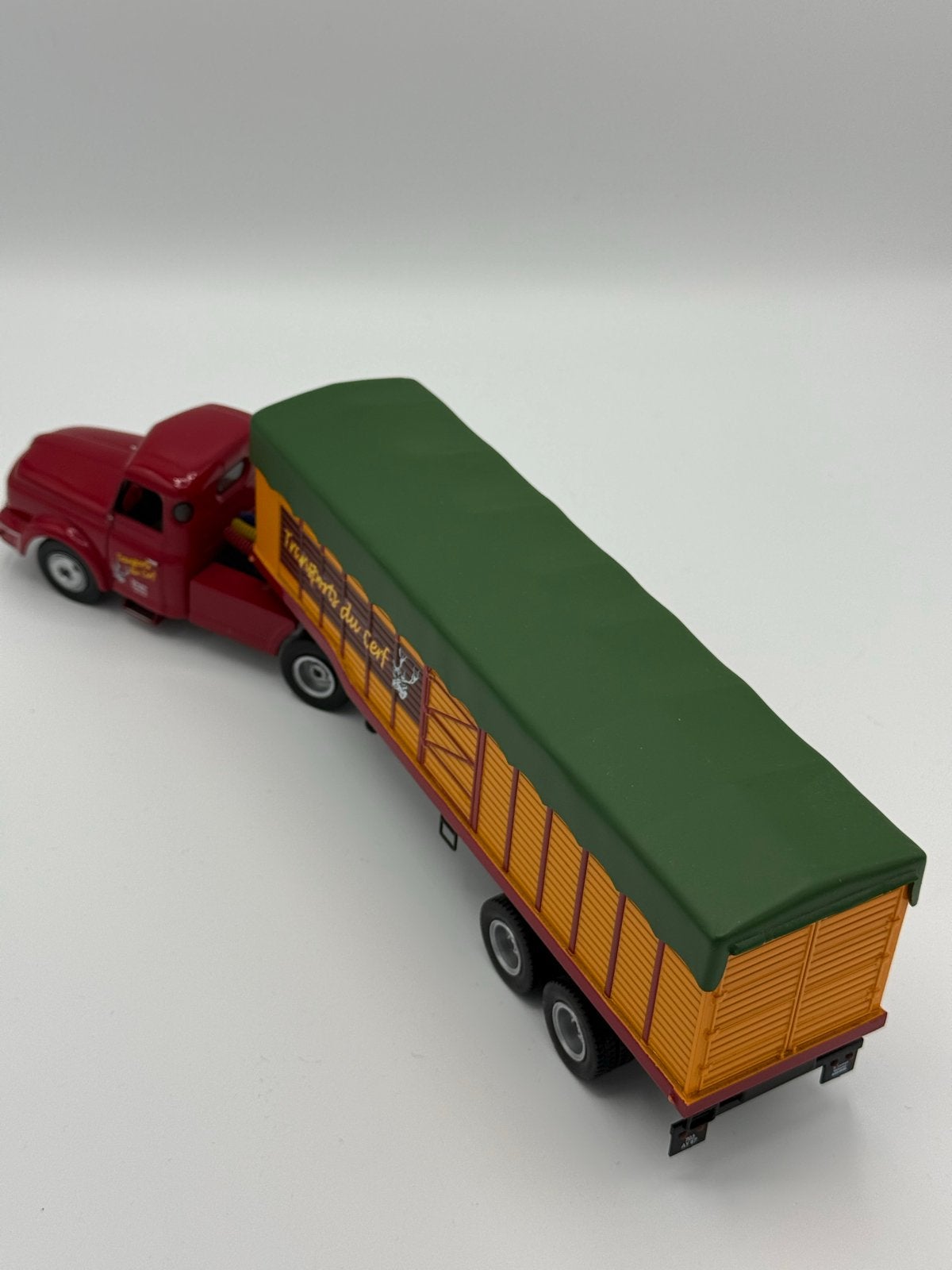 Modelvrachtwagen met oplegger -  WiilèmeTransports du Cerf, Hobby en Vrije tijd, Modelbouw | Auto's en Voertuigen, Overige merken