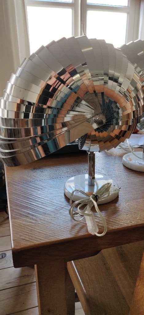 Nautilus tafellampen van Kare Design:, Scandinavisch, Kare, Ophalen of Verzenden, Zo goed als nieuw