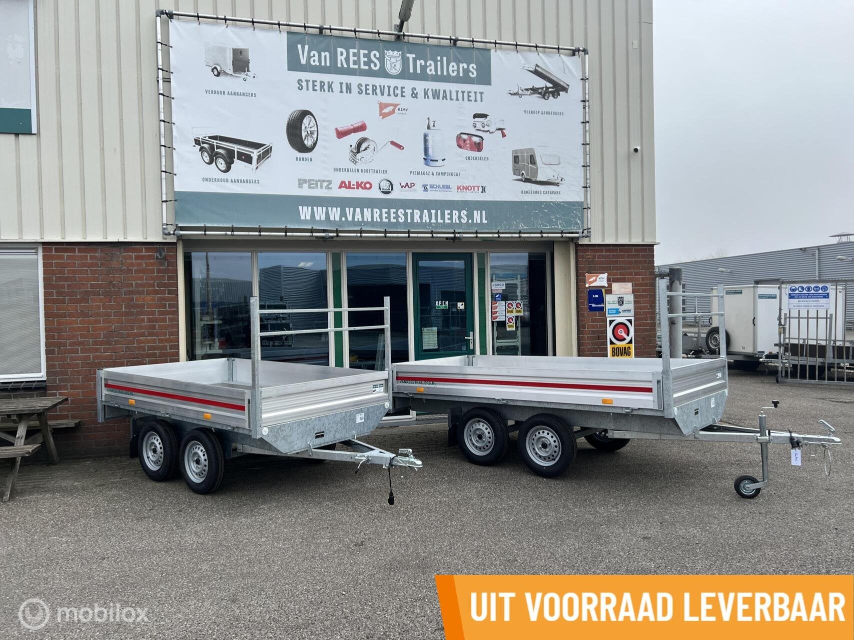 Nieuwe plateau 300x150 2x 750kg ongeremd, Nieuw