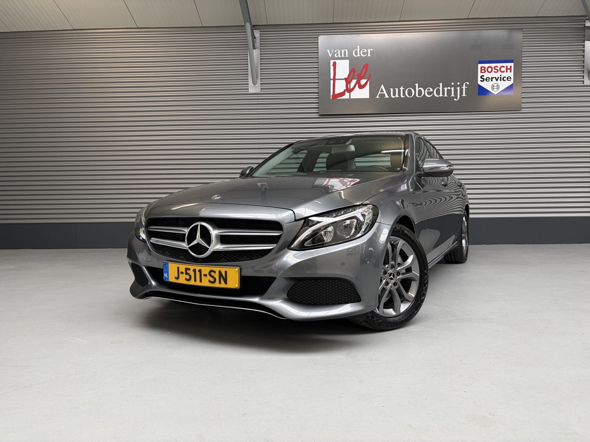 Mercedes-Benz C-Klasse 180 AVANTGARDE/NAVI/TREKH/PDC/LED/DOD, Auto's, Automatische klimaatregeling, Leder en Stof, 1595 cc, Sedan