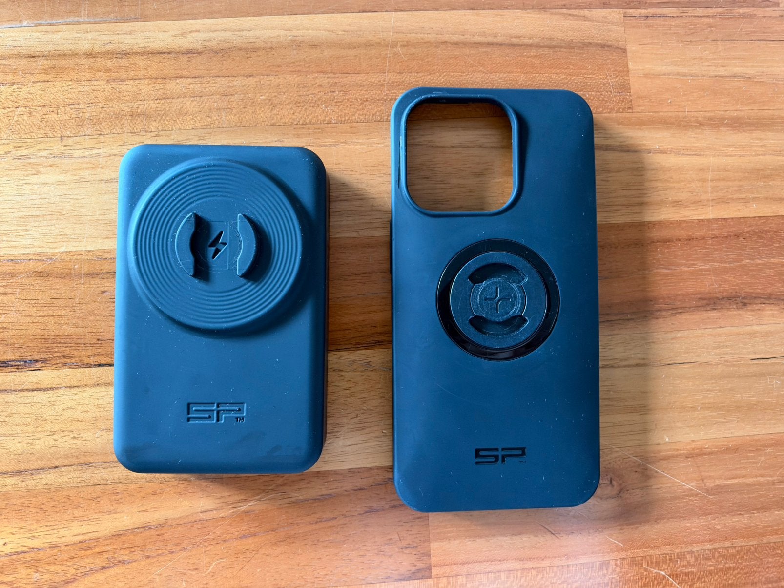 SP connect powerbank and case for Iphone 14 pro, Ophalen, Zo goed als nieuw, IPhone 14