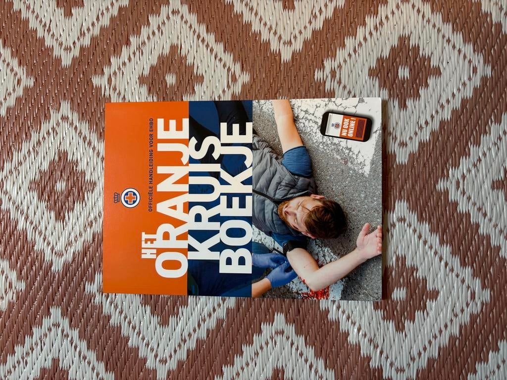 Het Oranje Kruis Boekje - Officiële Handleiding EHBO, Ophalen of Verzenden, Nieuw, Overige niveaus