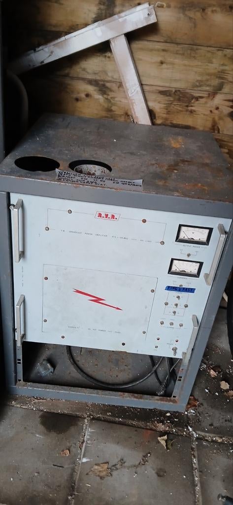 RVR VJ1000 FM 1kw eindtrap, Telecommunicatie, Zenders en Ontvangers, Ophalen, Zender