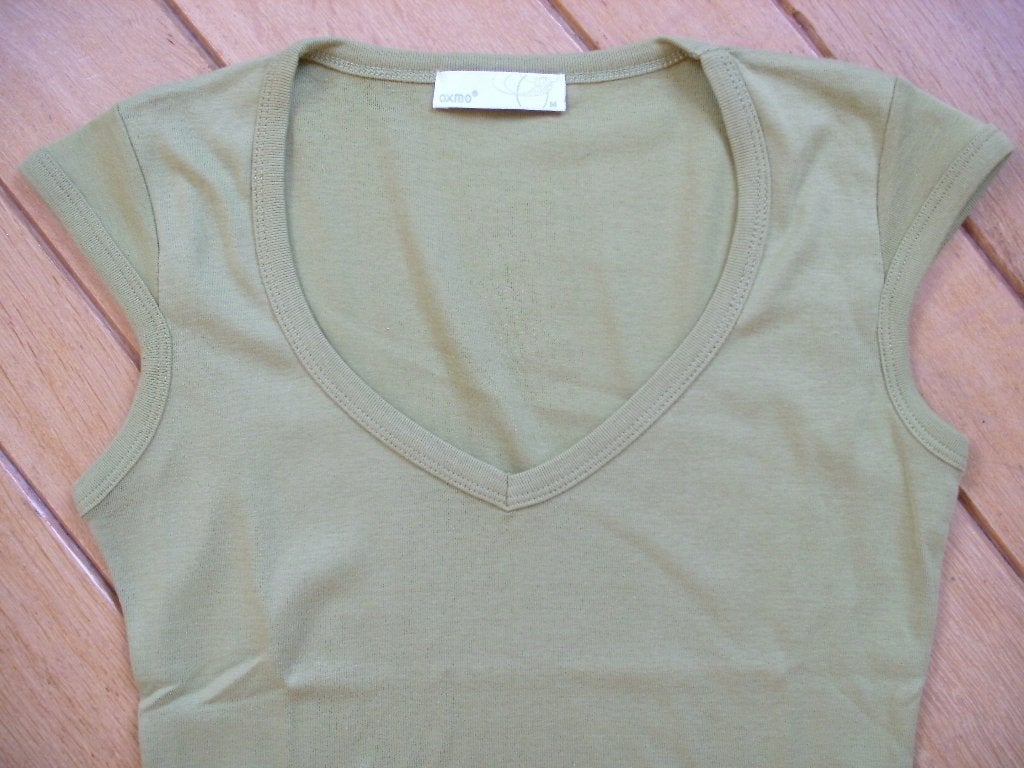 COSMO t- shirt kaki groen maat M, Kleding | Dames, Maat 38/40 (M), Ophalen of Verzenden, Zo goed als nieuw, Korte mouw