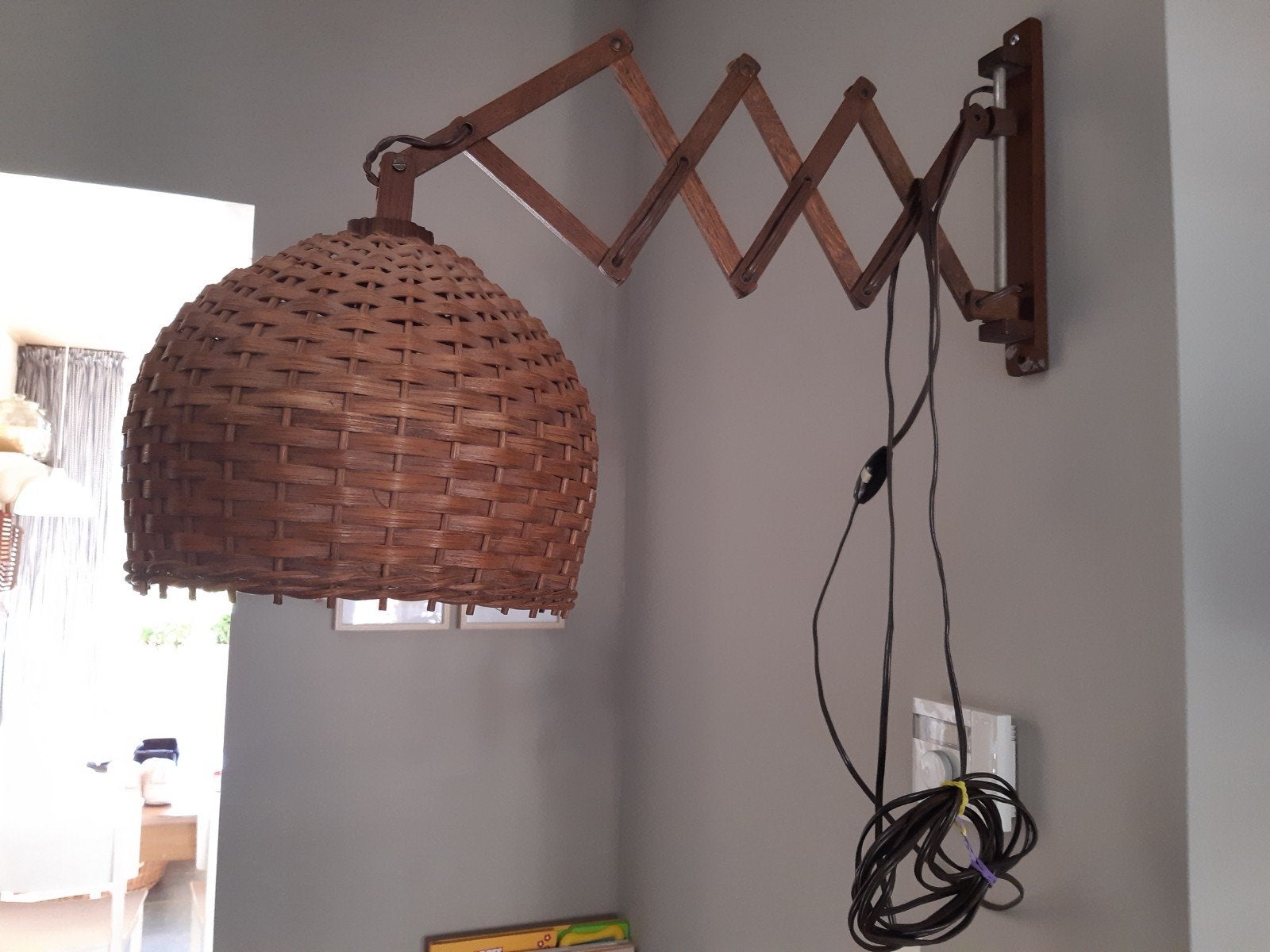 Vintage schaarlamp hout met originele rieten kap, Ophalen of Verzenden