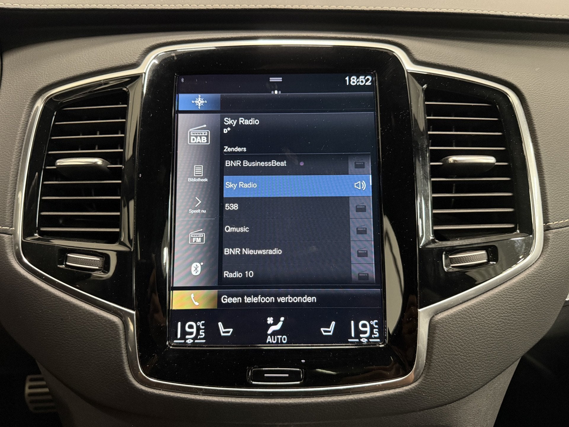 Foto 39 van Volvo XC90 T8 Recharge AWD R-Design PANO/TREKHAAK/SOH 93,7%/