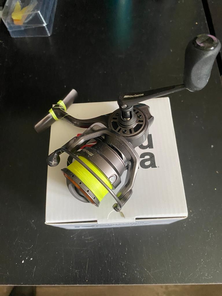 Abu garcia revo x 2500, Watersport en Boten, Hengelsport | Roofvissen, Ophalen of Verzenden, Zo goed als nieuw, Molen