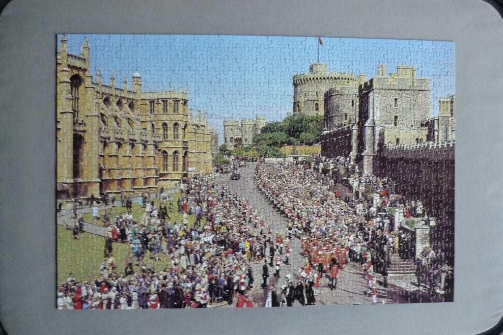 Wild Horse ''Garter Ceremony Windsor Castle - Engeland''750, Ophalen, 500 t/m 1500 stukjes, Zo goed als nieuw, Legpuzzel