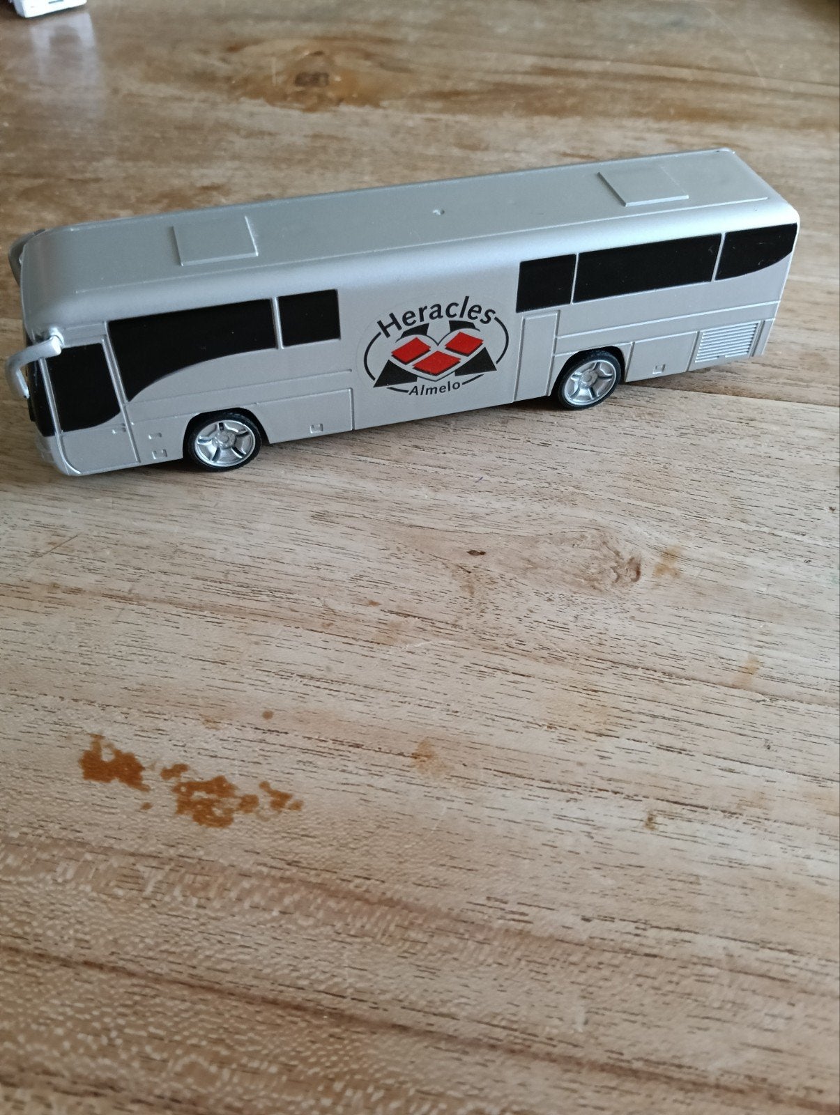 Heracles Almelo bus schaalmodel - Als nieuw, Overige merken, 1:50 of kleiner, Overige typen, Ophalen of Verzenden