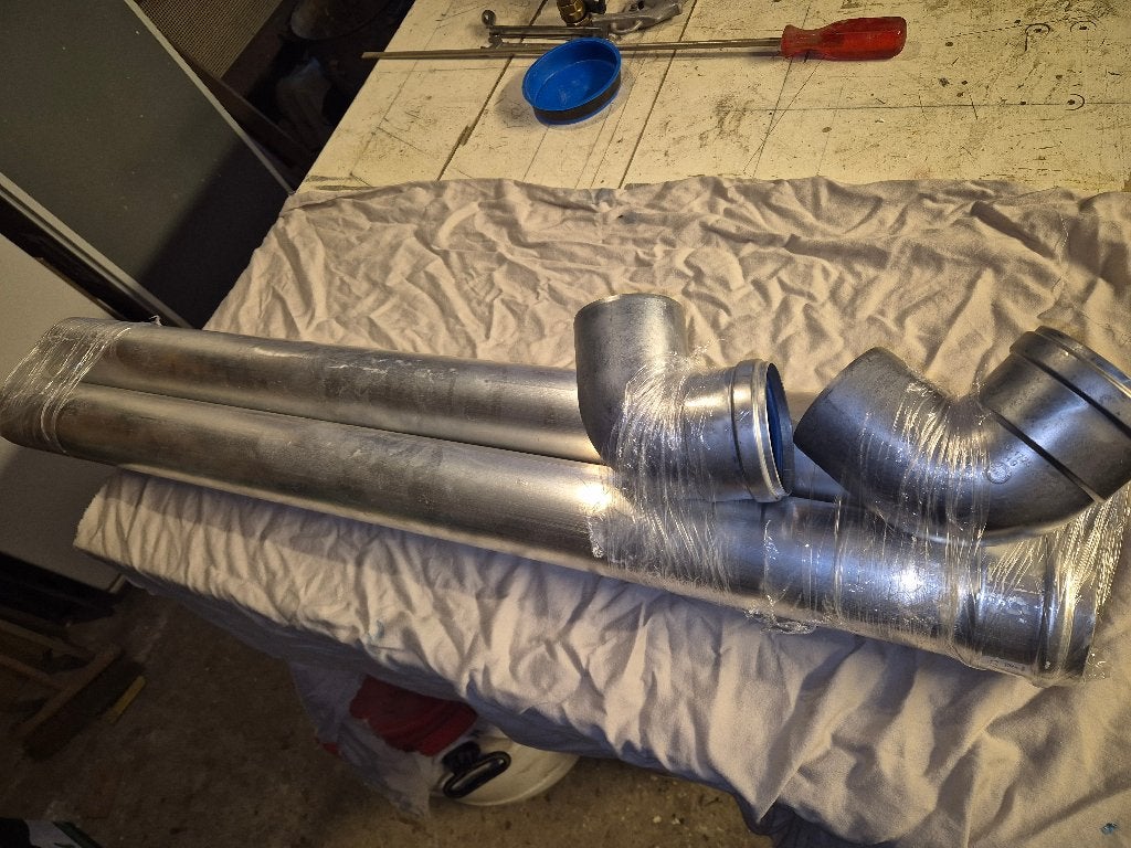 2 st nieuwe dikwandig Alu rookgas afvoerbuis met bochten, Ophalen, Minder dan 2 meter, Nieuw, Aluminium
