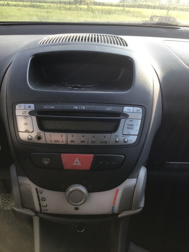 DASHBOARD DELEN PEUGEOT 107 / CITROEN C1 / Toyota AYGO, Niet ingevuld, Gebruikt, Citroën, Niet ingevuld