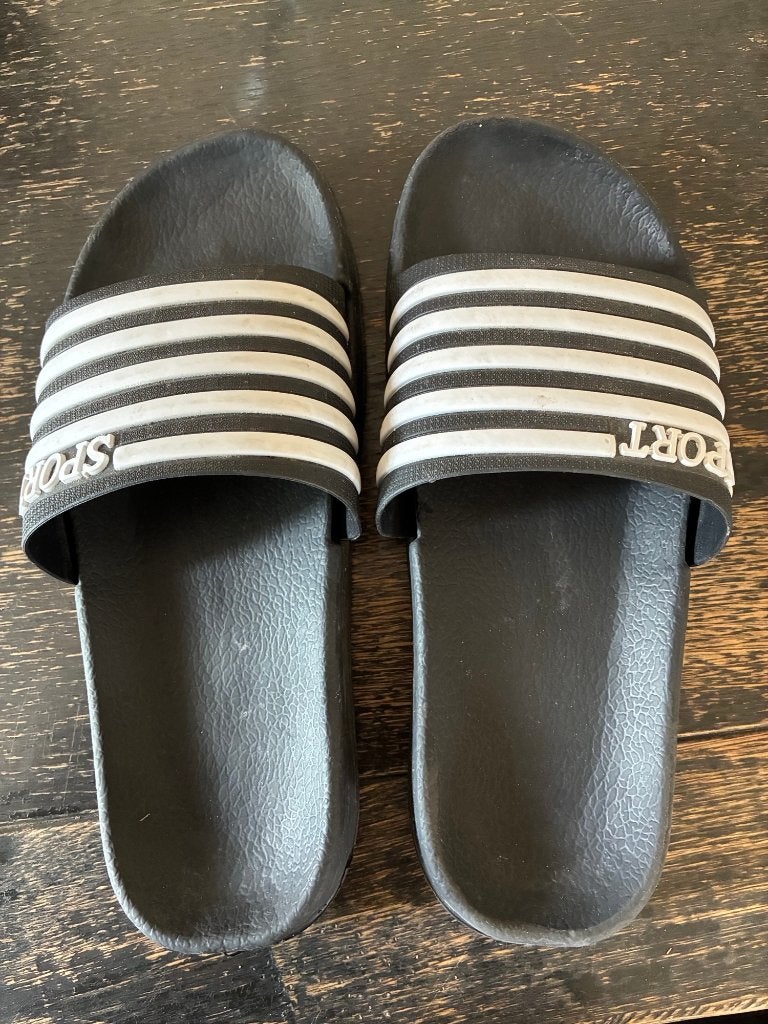 Slippers, Onbekend, Zwart, Zo goed als nieuw, Ophalen