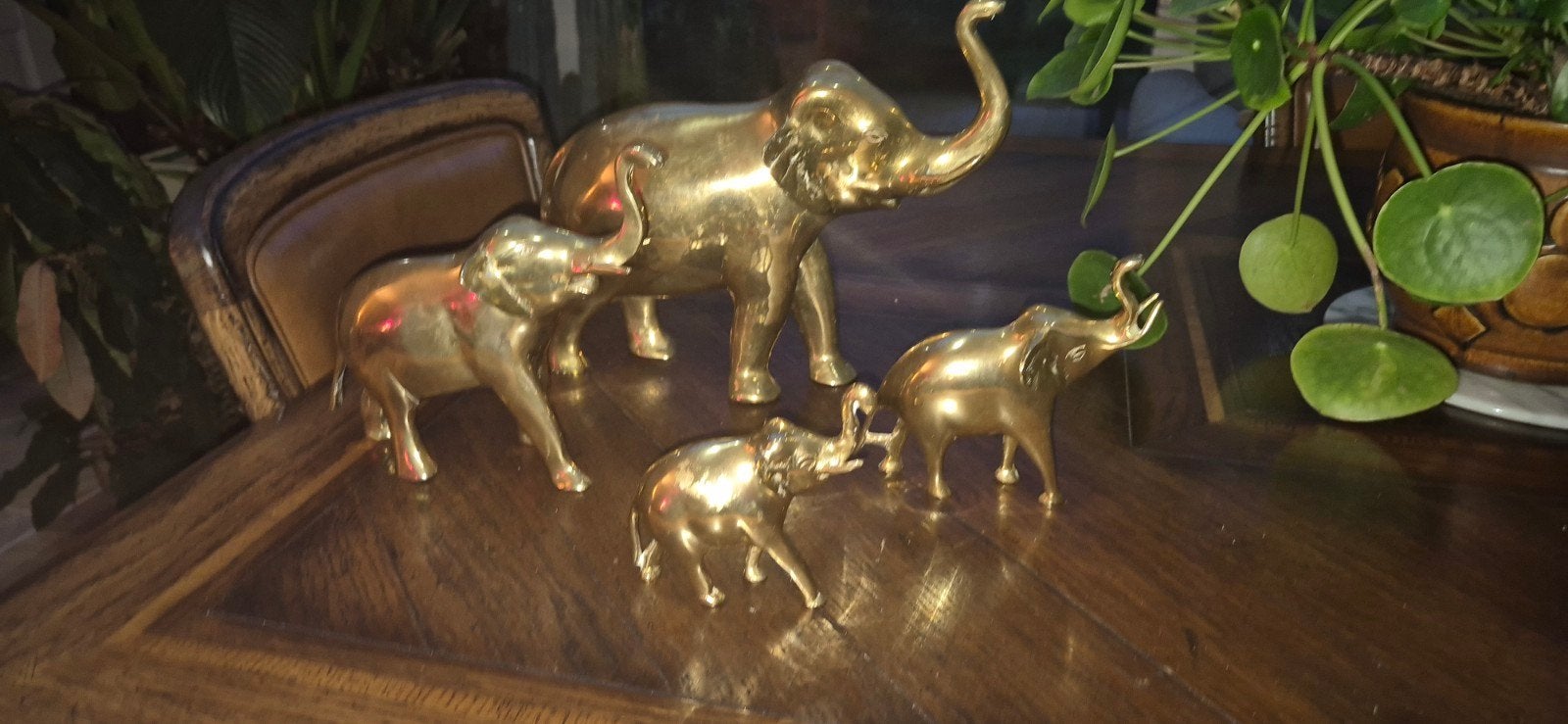 Set van vier messing olifanten - Decoratieve beelden, Ophalen of Verzenden, Koper