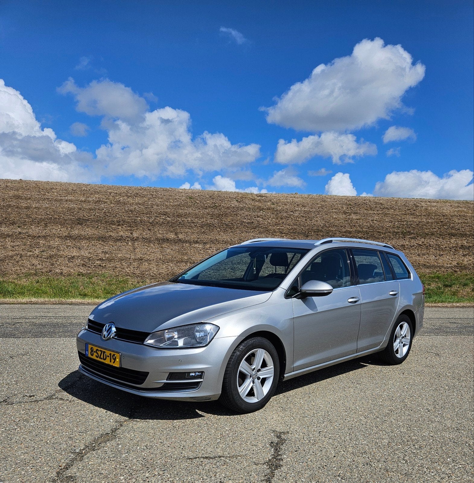 Volkswagen Golf 1.2 TSI 77KW/105PK Variant 2015 Grijs, Auto's, Voorwielaandrijving, Stof, 1250 kg, 4 cilinders