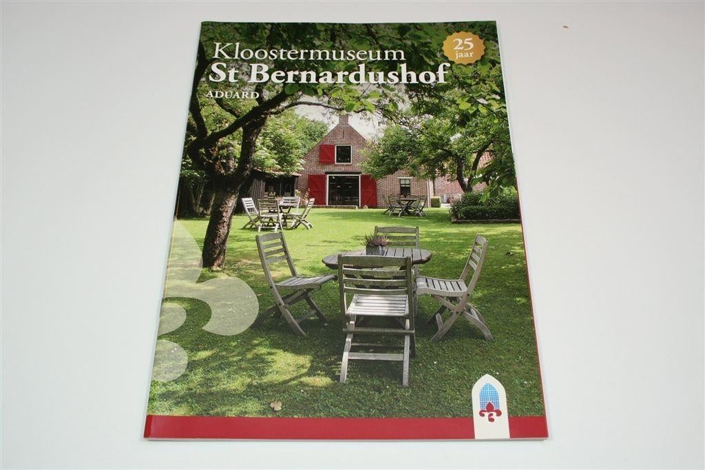 Kloostermuseum St Bernardushof Aduard – 25 Jaar, Ophalen of Verzenden, Zo goed als nieuw