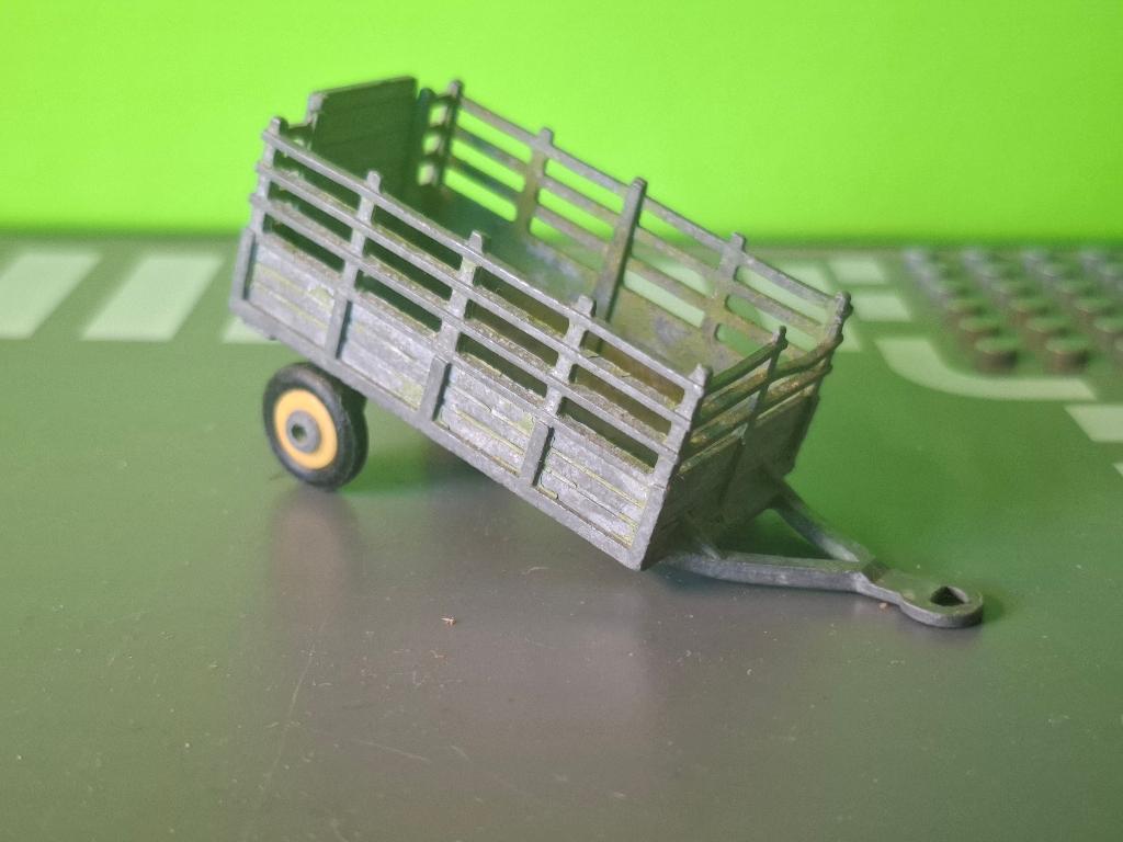 Husky - Farm Trailer [groen] 1/70, Ophalen of Verzenden, Gebruikt, Tractor of Landbouw