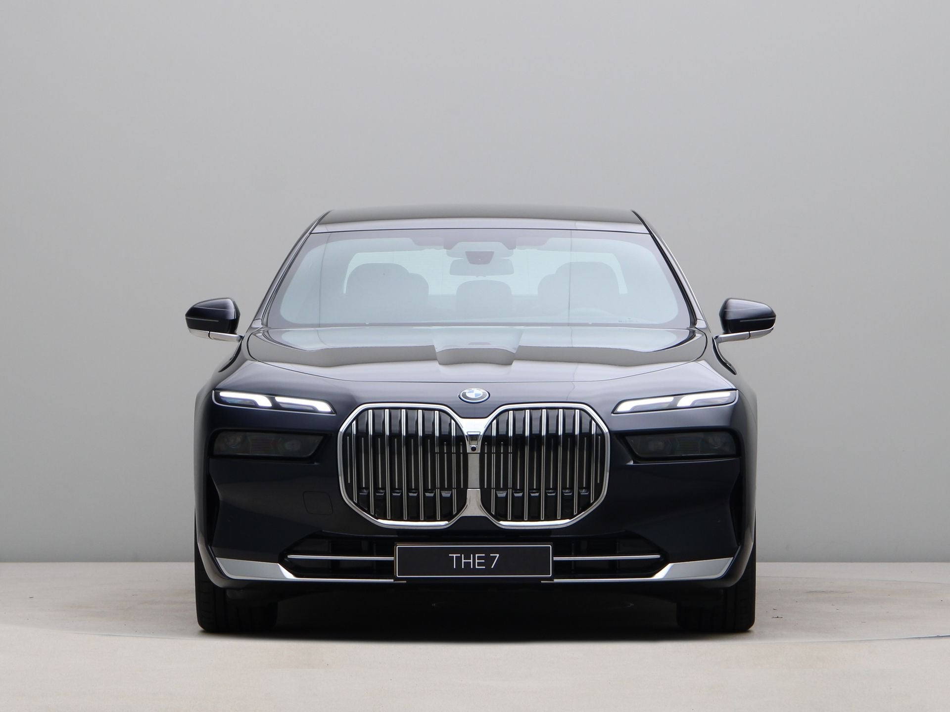 BMW 7 Serie 750e xDrive M Sport (bj 2026, automaat), Auto's, Automaat, Skiluik, Gebruikt, Overige brandstoffen