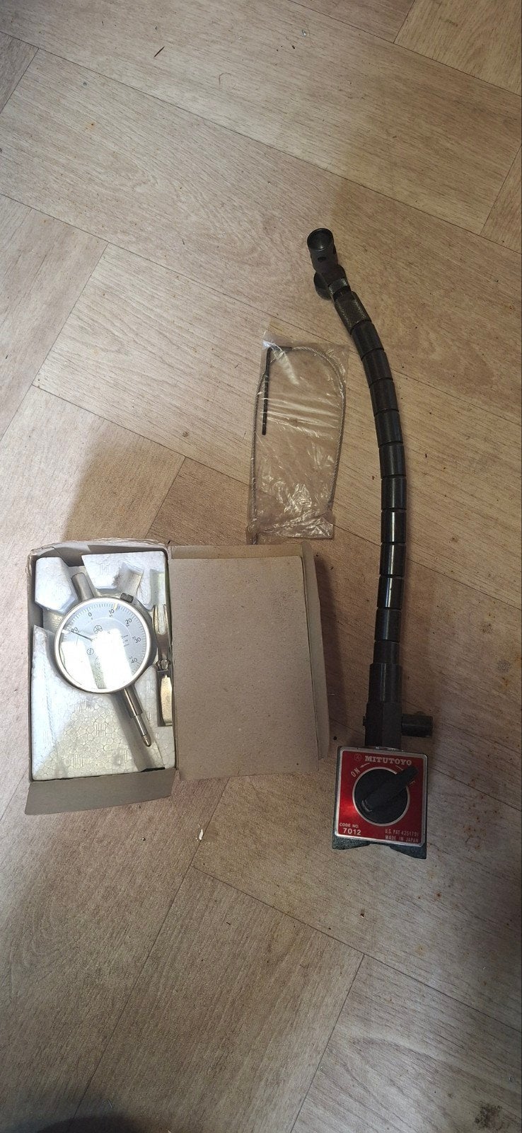 Magneetstatief met meetklok Mitutoyo, Doe-het-zelf en Verbouw, Ophalen of Verzenden, Zo goed als nieuw