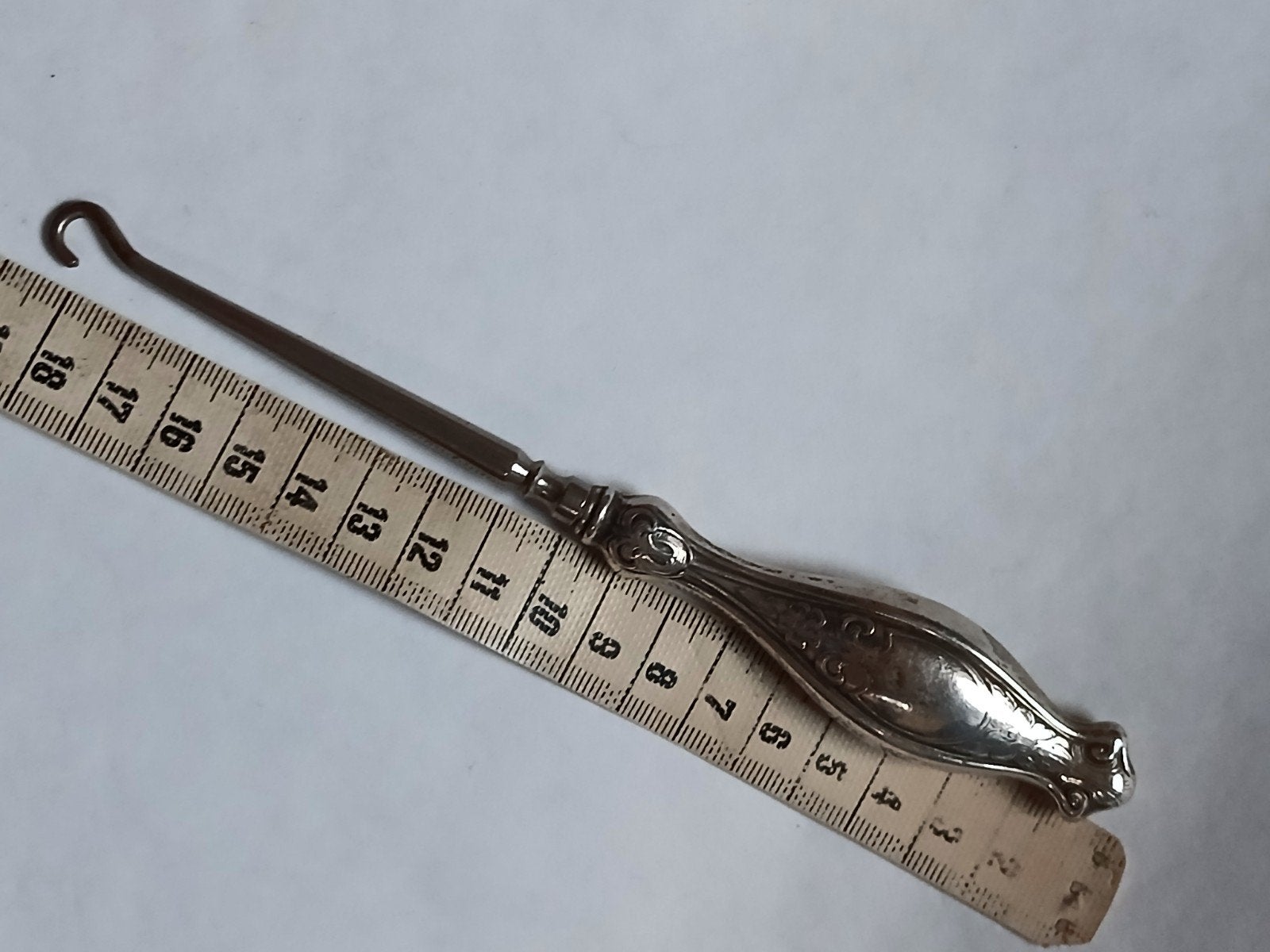 antiek zilver veterhaak corsethaak knopenhaak knoophaakje, Ophalen, Zilver