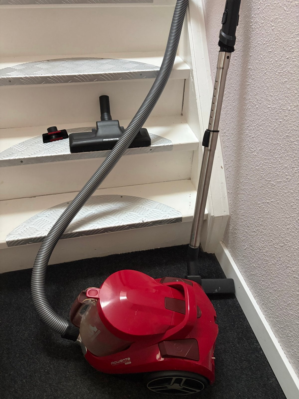Rowenta Compact Power Cyclonic zakloze stofzuiger, Witgoed en Apparatuur, Gebruikt, 1600 tot 2000 watt, Reservoir, Ophalen