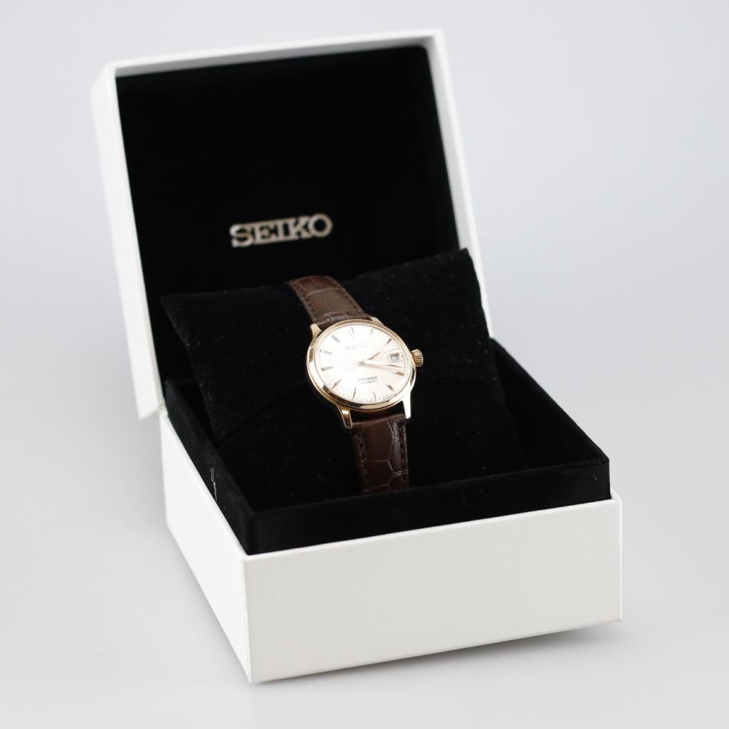 Seiko SRP852J1 Dames Horloge | HANOS Gravering Achterglas, Seiko, Zo goed als nieuw, Support@seiko.com, 5-11, Akasaka 2-chome
Minato-ku, Tokyo 107-0052
Japan