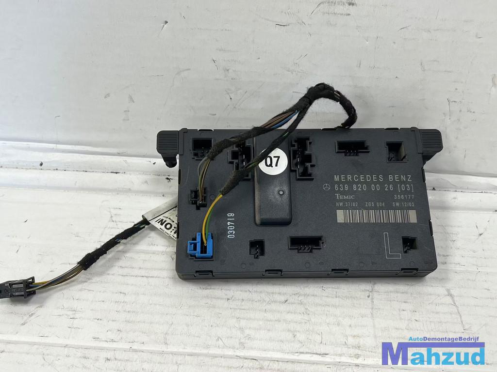 MERCEDES VITO W639 Links deur module 6398200026, Auto-onderdelen, Gebruikt, Mercedes-Benz AG, Mercedes-Benz, Ophalen of Verzenden