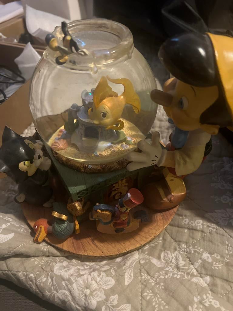 Sneeuwbollen uit Euro Disney, Verzamelen, Disney, Ophalen of Verzenden, Assepoester of Belle, Gebruikt, Overige typen
