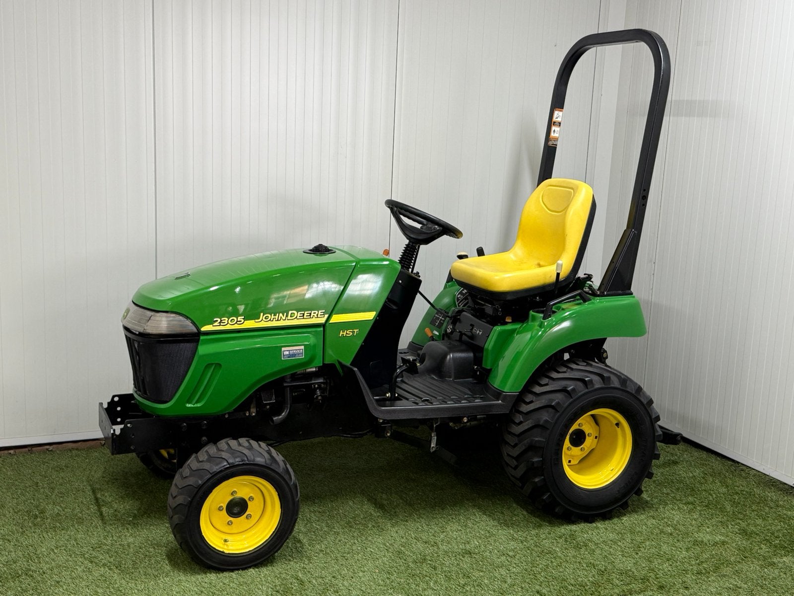 Nette John Deere 2305 Hydrostaat 4WD mini trekker tractor, Zakelijke goederen, Gebruikt, Tot 2500, Tot 80 Pk, Ophalen