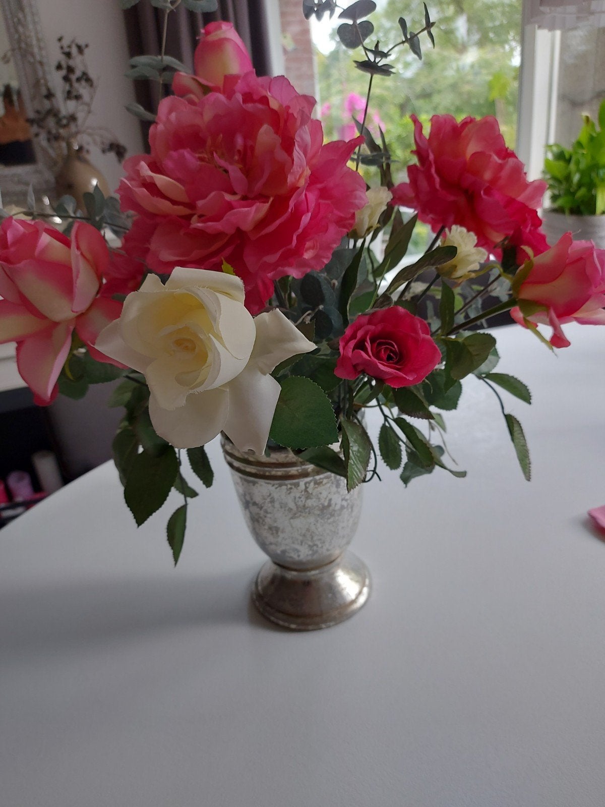 Kunststof bloemen boeket inlc.vaas, Huis en Inrichting, Ophalen of Verzenden, Zo goed als nieuw