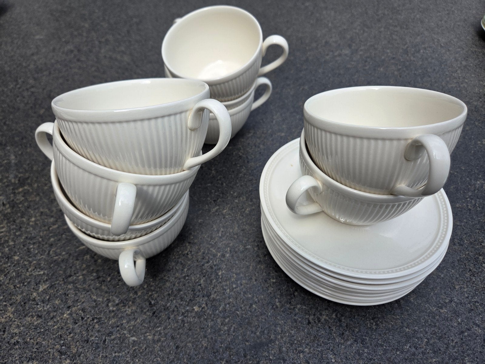 Set van 9 Wedgwood Windsor soepkommen met schotels, Huis en Inrichting, Keuken | Servies, Keramiek, Ophalen of Verzenden, Zo goed als nieuw