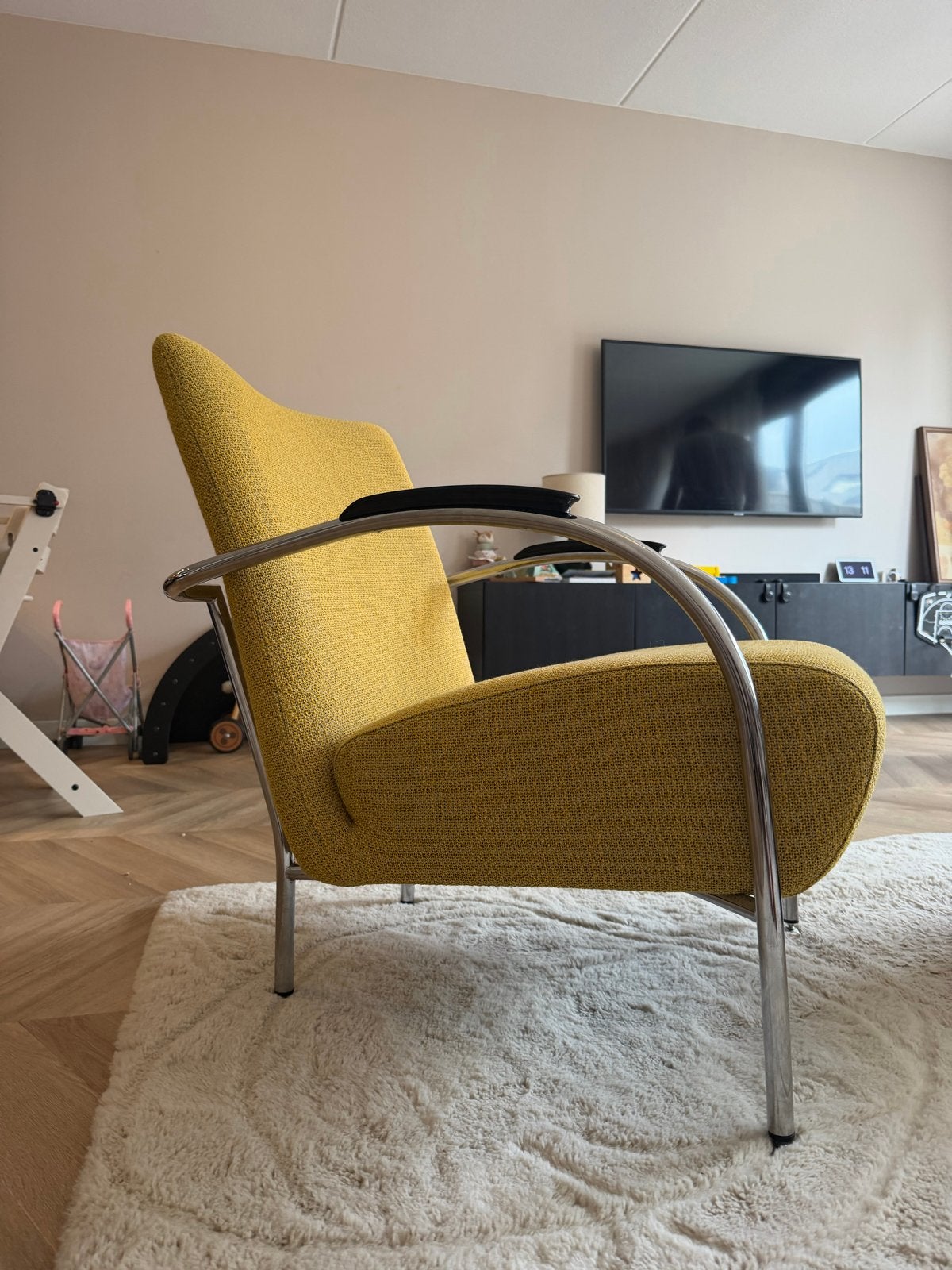 Designer Fauteuil met Chromen Frame, Huis en Inrichting, 75 tot 100 cm, Ophalen of Verzenden, Zo goed als nieuw, Stof