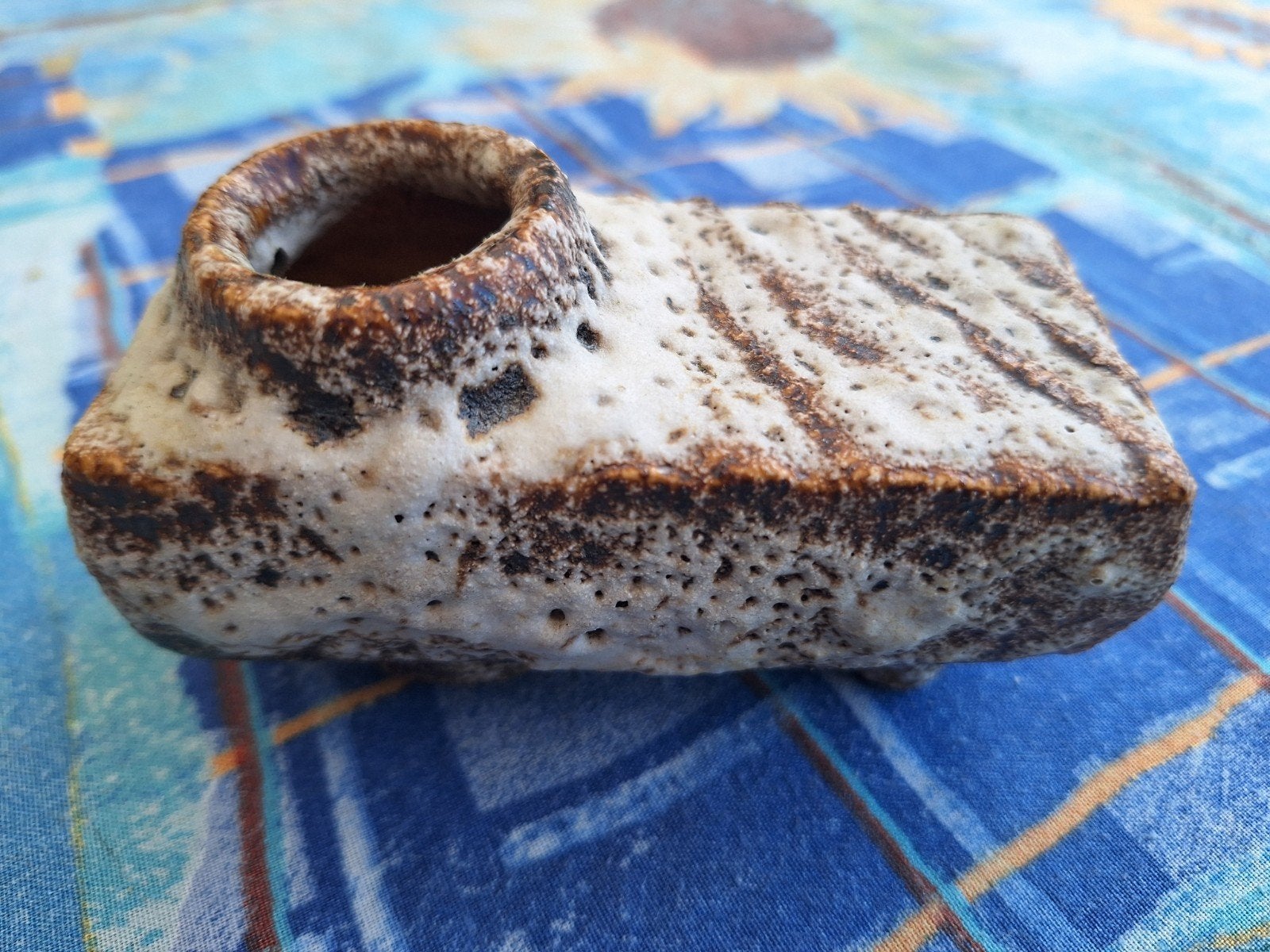 Vest keramiek vaasje - Brutalistische stijl. Jaren 60/70., Ophalen of Verzenden