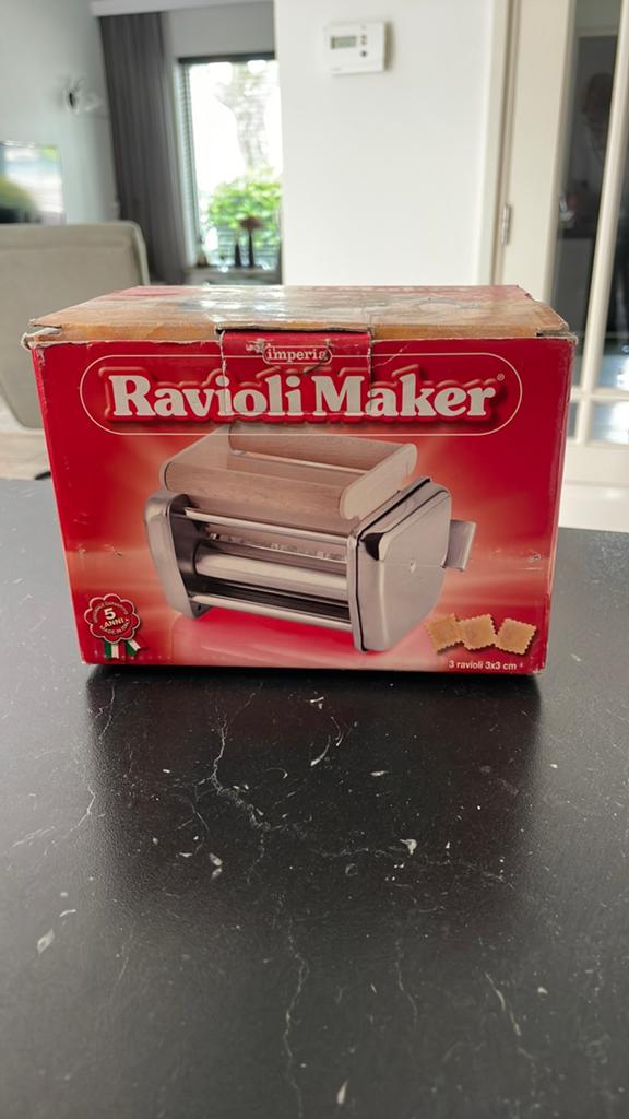 Imperia Ravioli Maker - Zo goed als nieuw, Overige typen, Zilver, Ophalen of Verzenden, Zo goed als nieuw