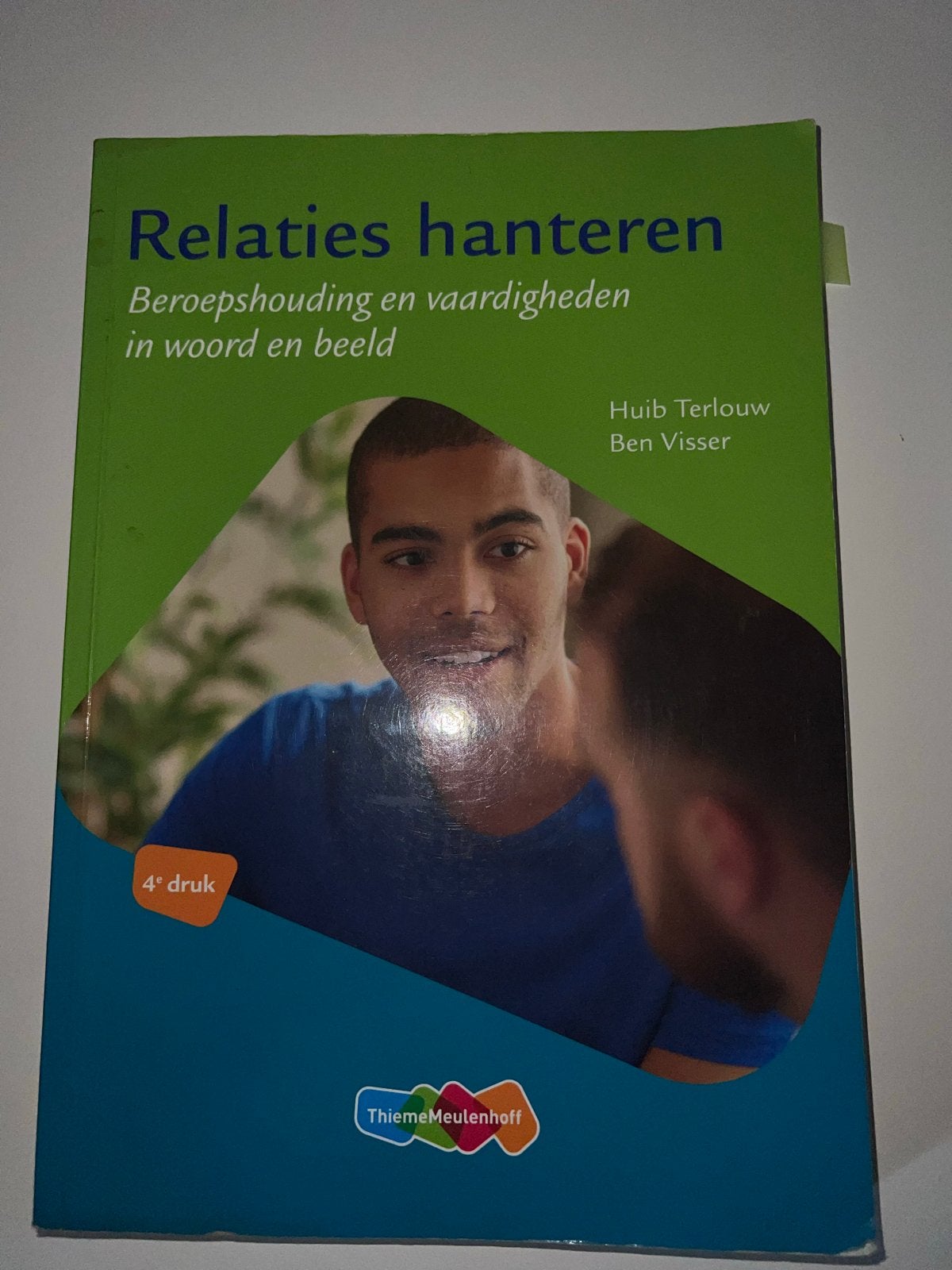 Relaties hanteren: Beroepshouding en vaardigheden (4e druk), Ophalen of Verzenden, Gamma, Zo goed als nieuw, MBO