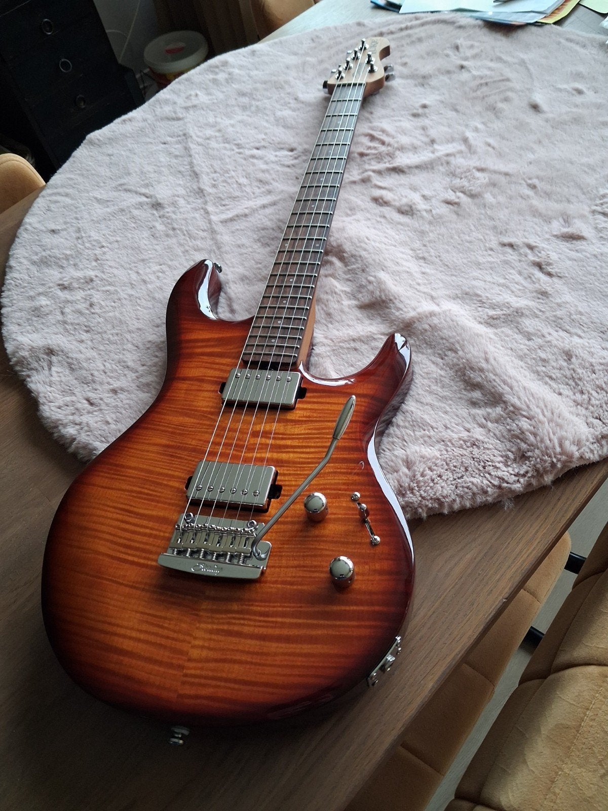 Music Man Sterling Luke, Muziek en Instrumenten, Ophalen, Zo goed als nieuw, Solid body, Overige merken